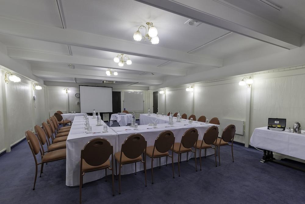 Hotel Scenic Cotswold Christchurch
